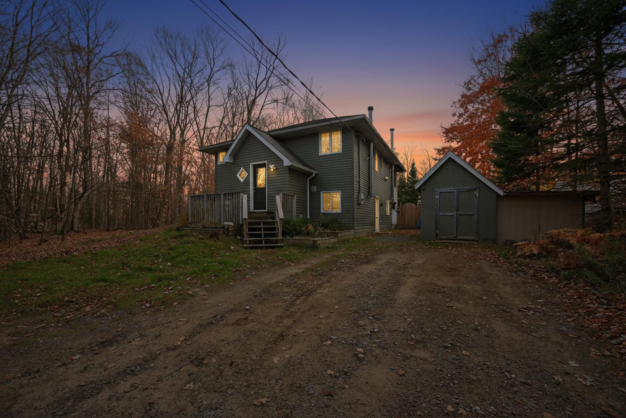 25 Alpine Dr, Moonstone