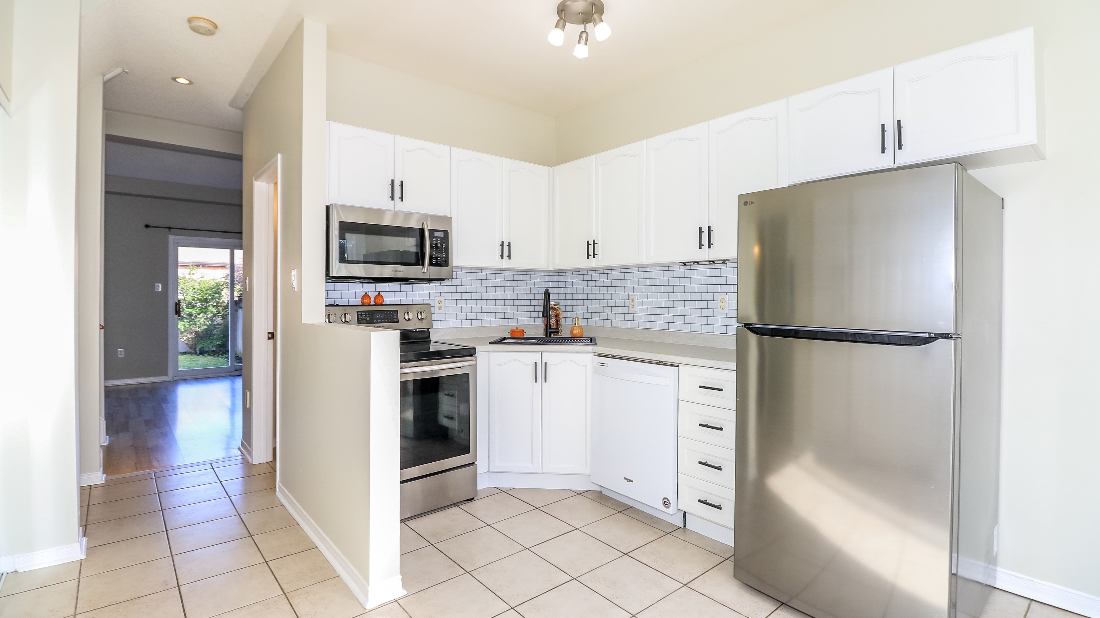 15 Bruce Cres Barrie - Thumbnail 2